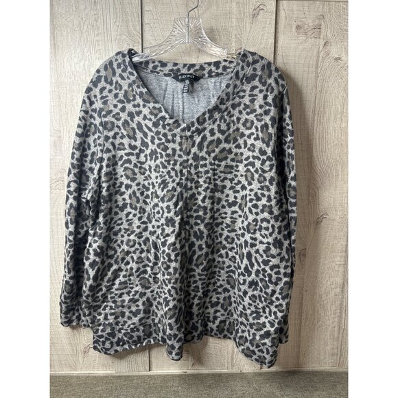 Ellen Tracy Womens XXL Black Gray Leopard Print Soft Lightweight Sweater Top - Picture 1 of 8
